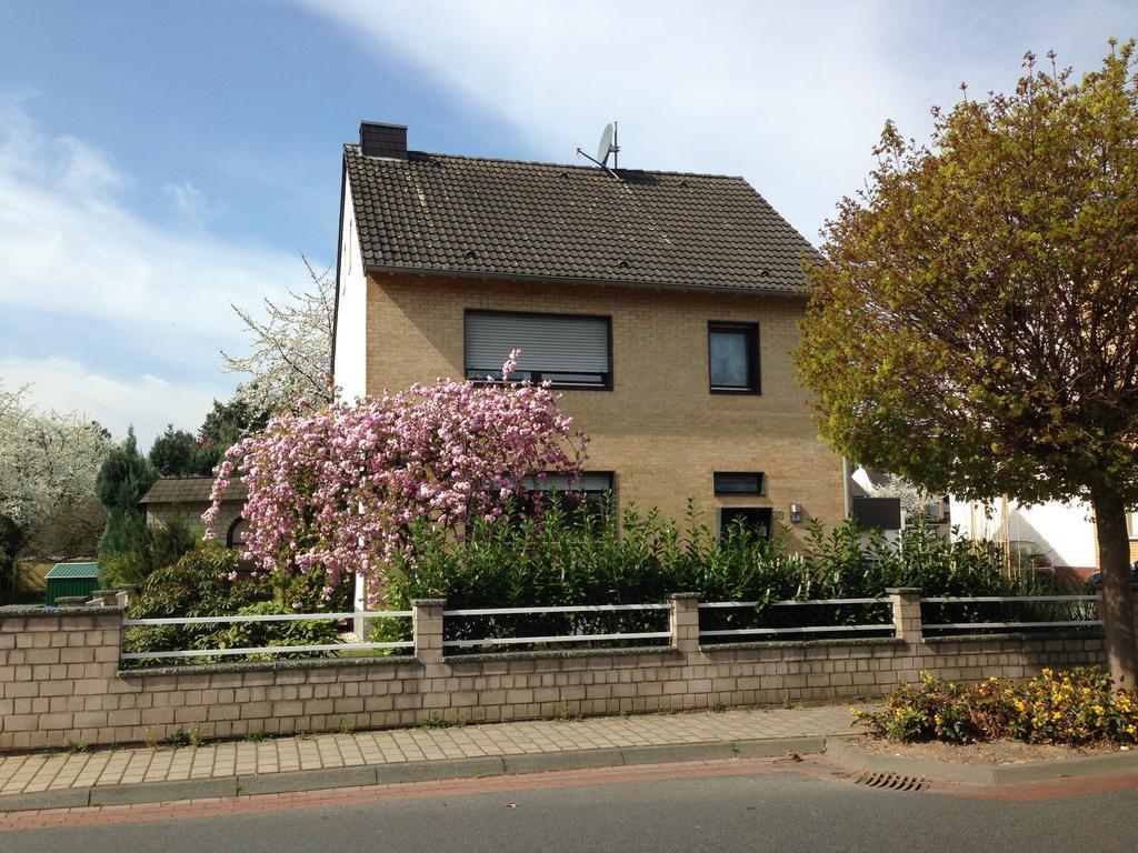 Gaestehaus Peterhoff Birresdorf Exterior foto