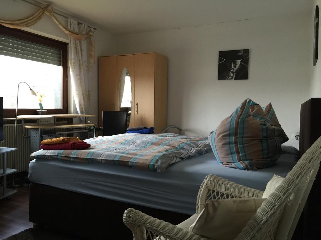 Gaestehaus Peterhoff Birresdorf Habitación foto